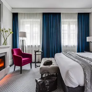 4* Hotel Teatro Boutique Old Town - Destigo